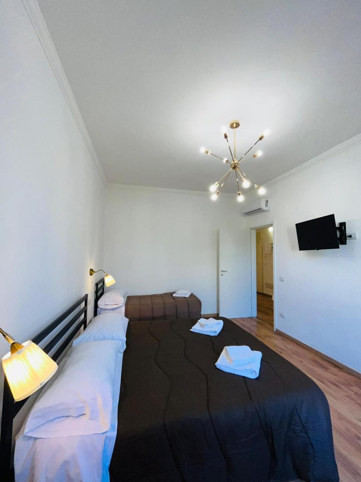 Oriani Bnb Bed & Breakfast ฟลอเรนซ์ ภายนอก รูปภาพ
