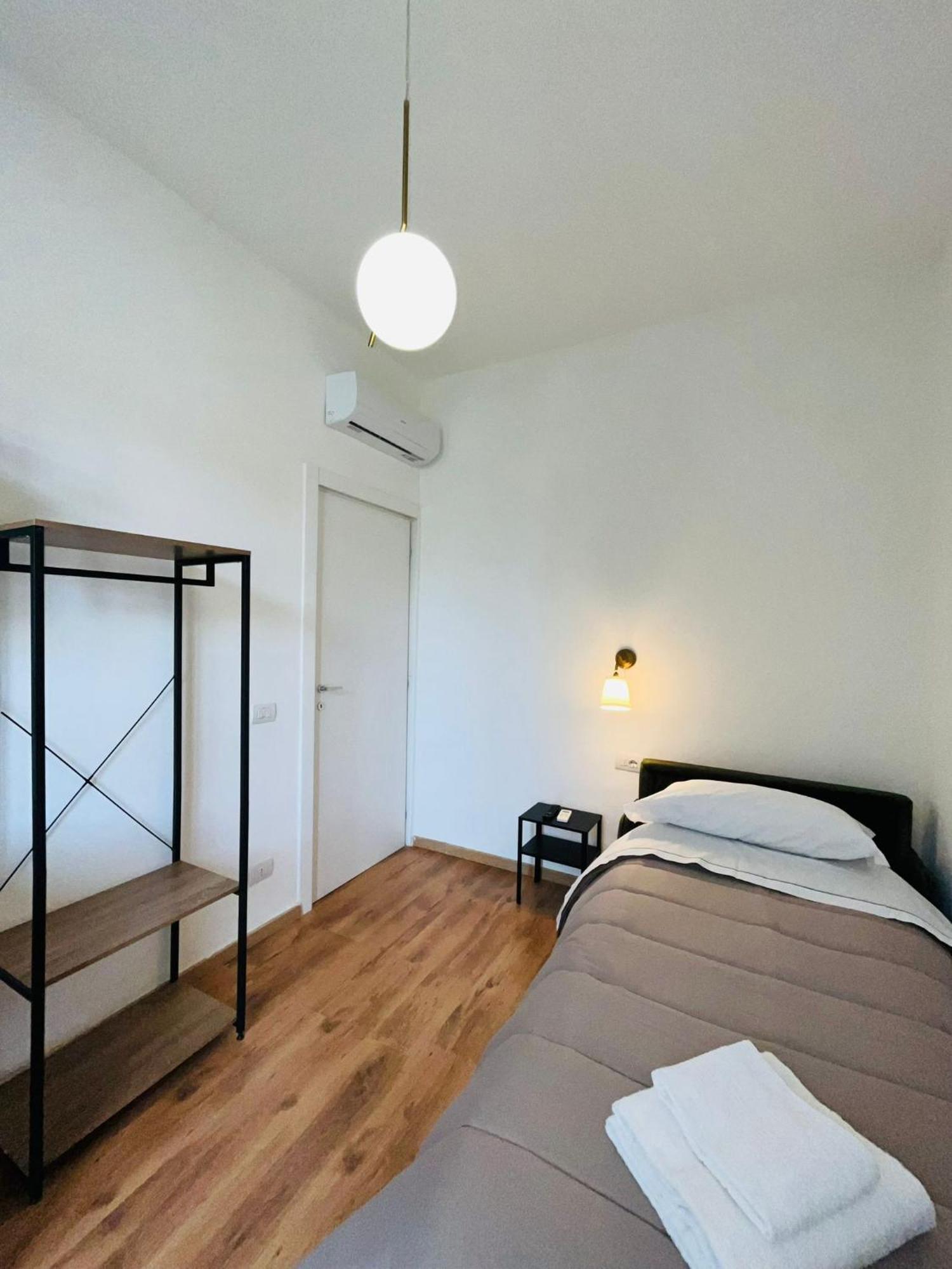 Oriani Bnb Bed & Breakfast ฟลอเรนซ์ ภายนอก รูปภาพ