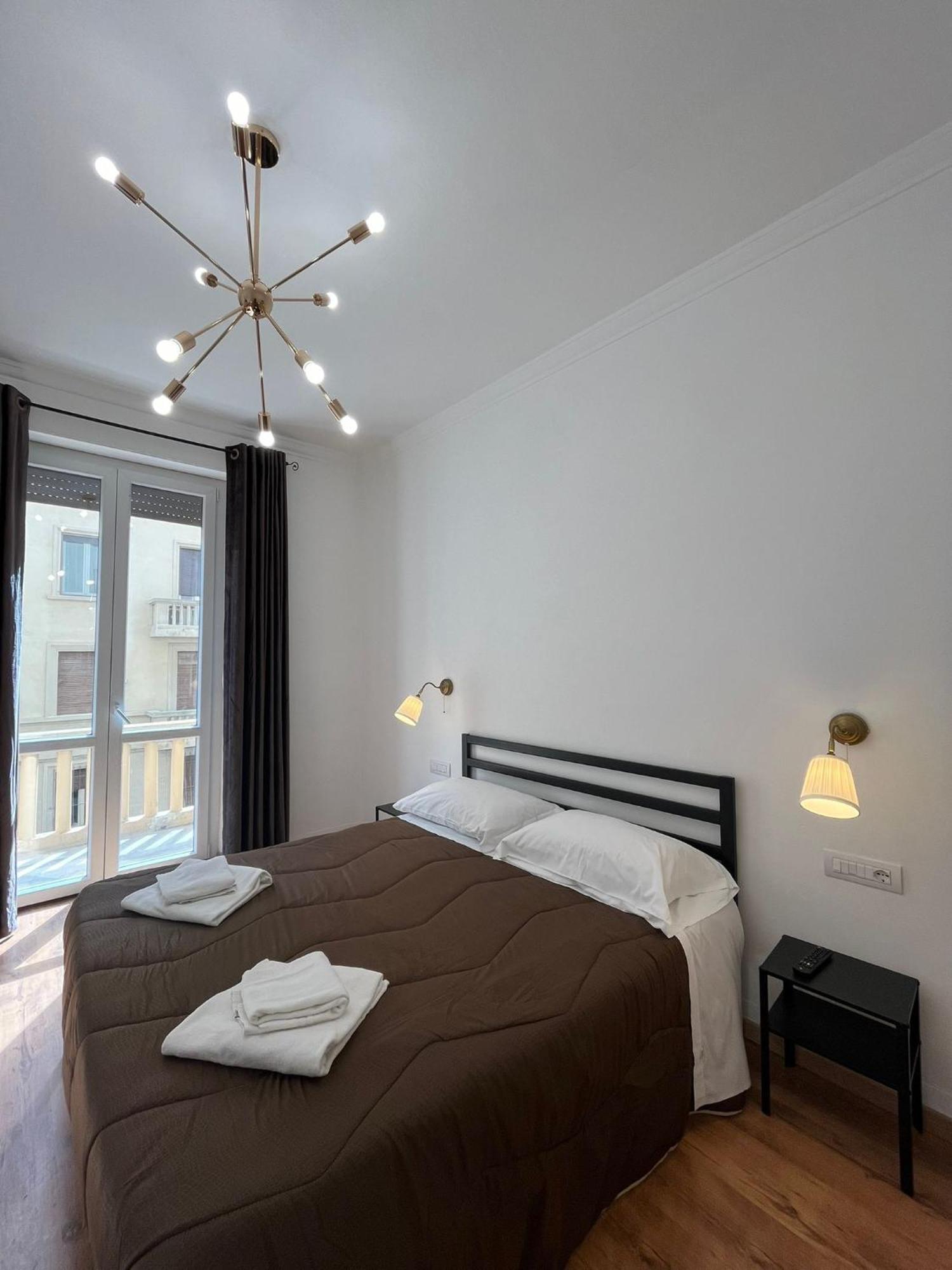Oriani Bnb Bed & Breakfast ฟลอเรนซ์ ภายนอก รูปภาพ