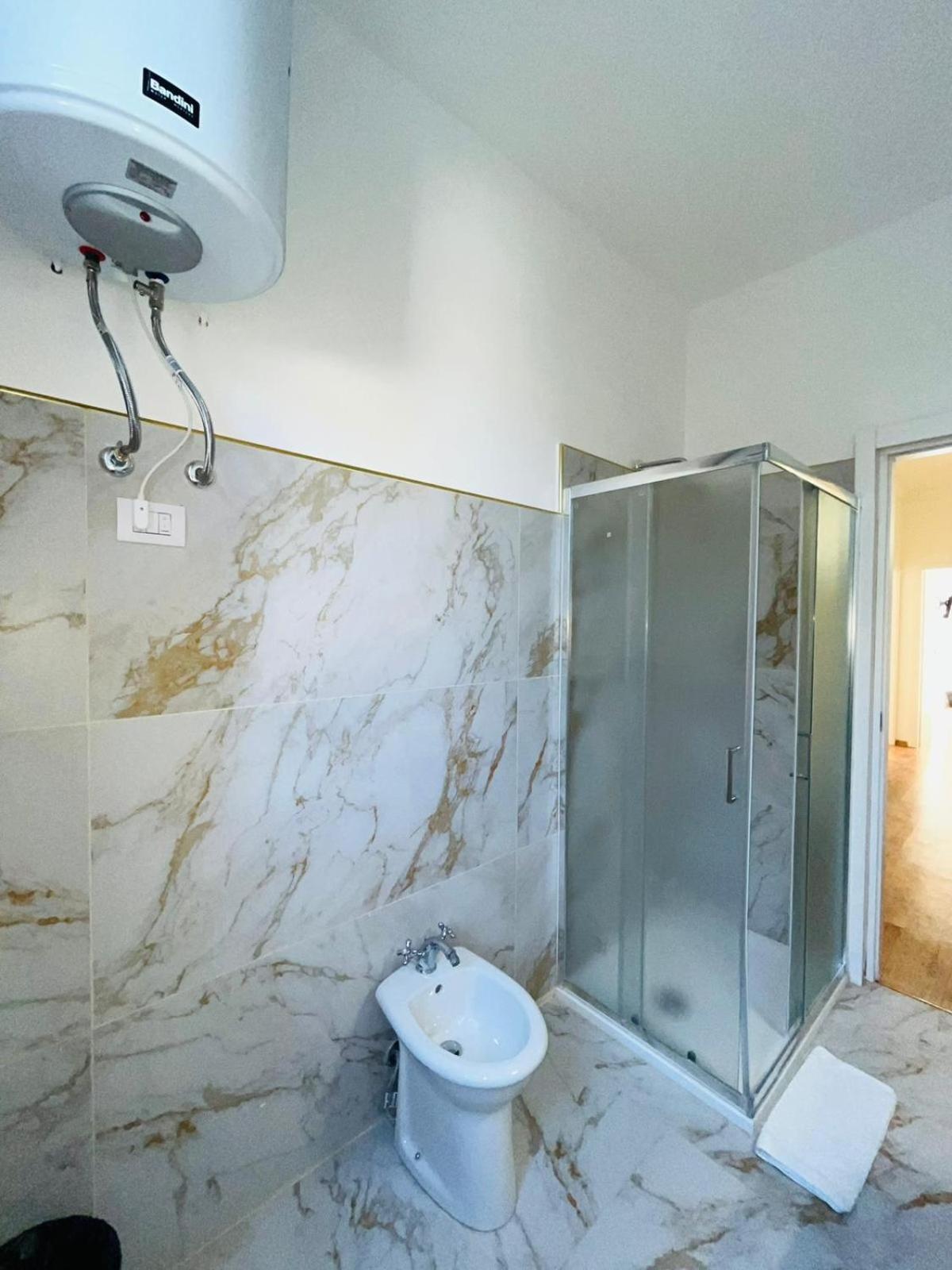Oriani Bnb Bed & Breakfast ฟลอเรนซ์ ภายนอก รูปภาพ