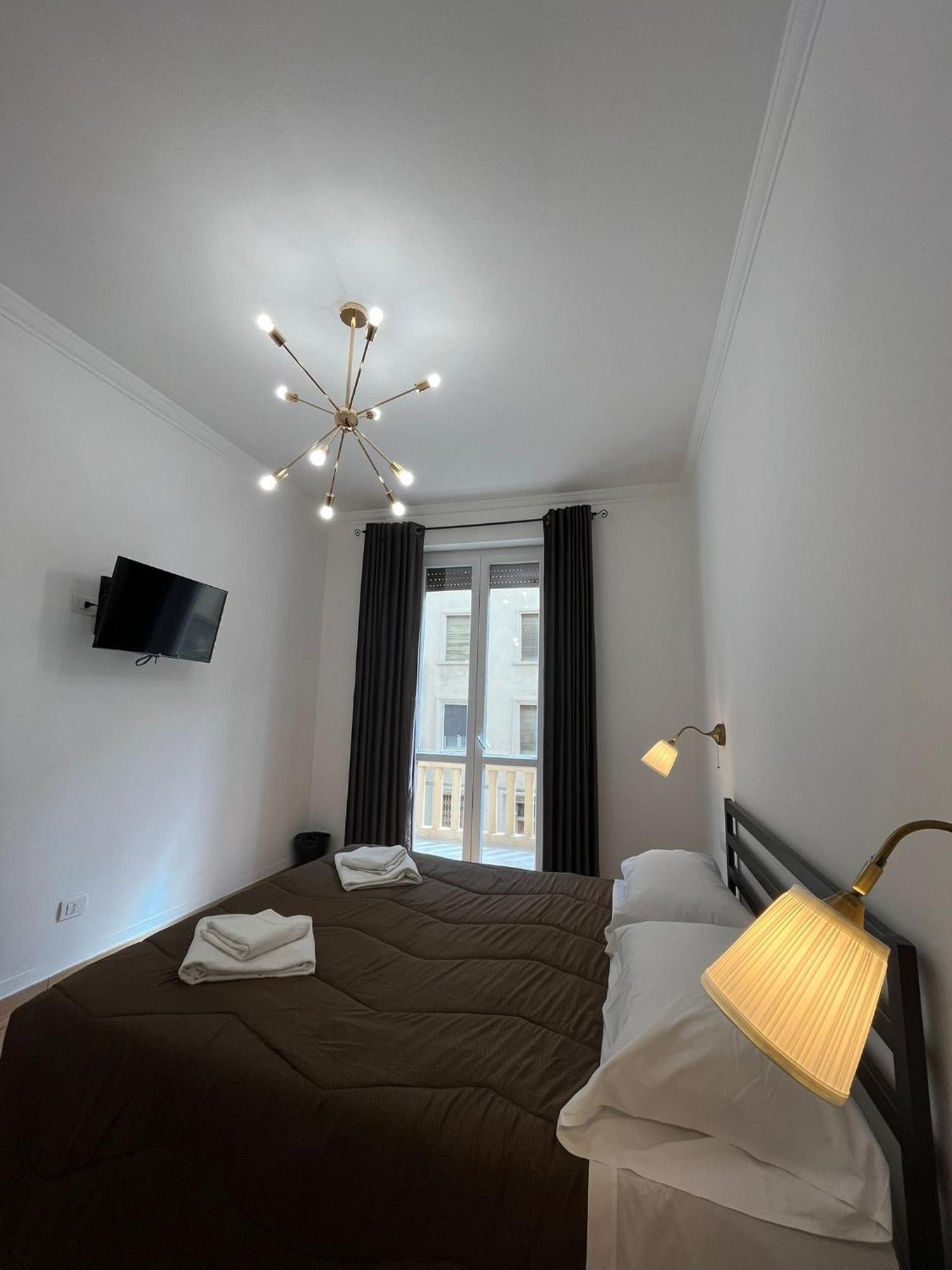 Oriani Bnb Bed & Breakfast ฟลอเรนซ์ ภายนอก รูปภาพ