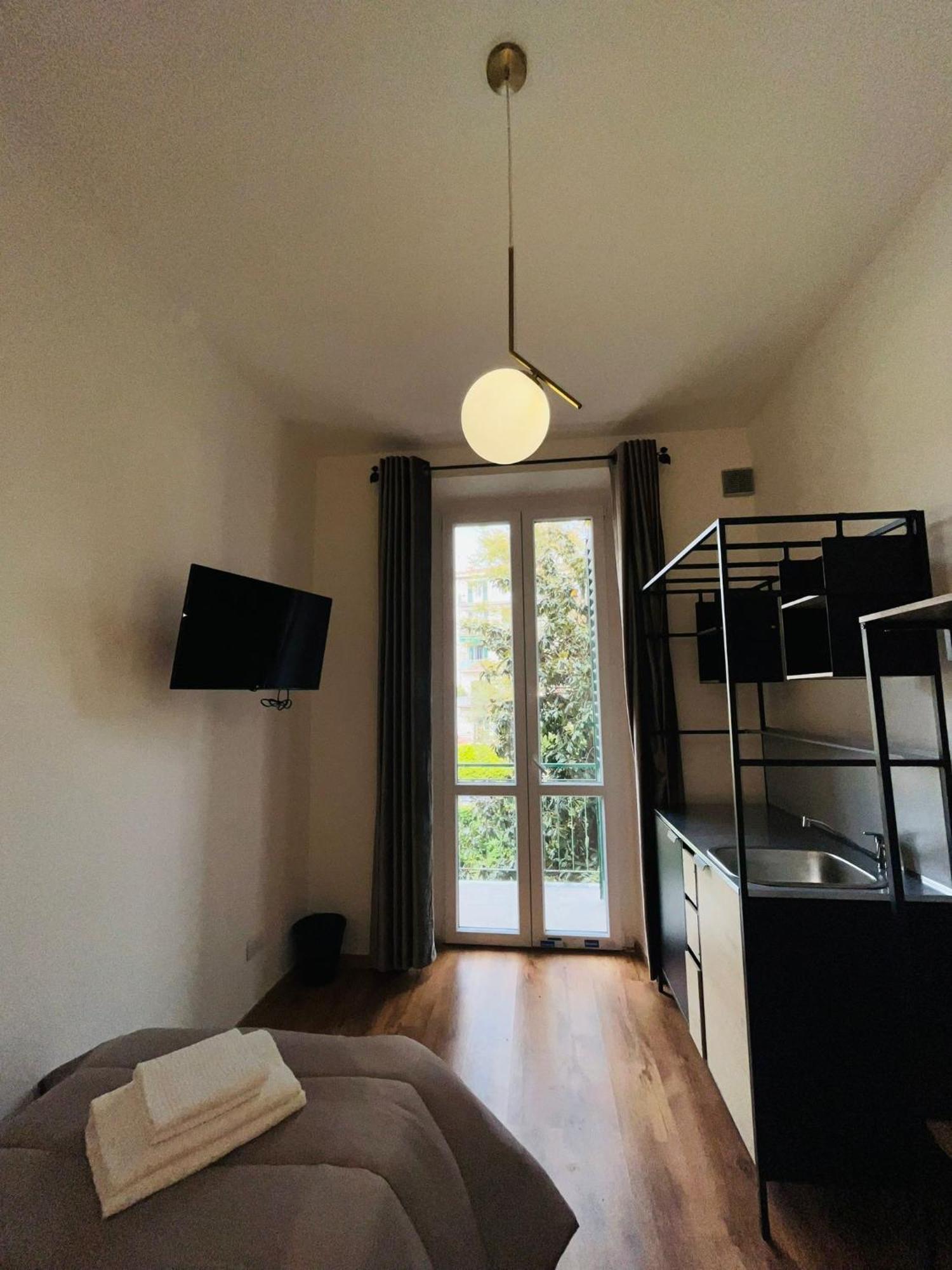 Oriani Bnb Bed & Breakfast ฟลอเรนซ์ ภายนอก รูปภาพ